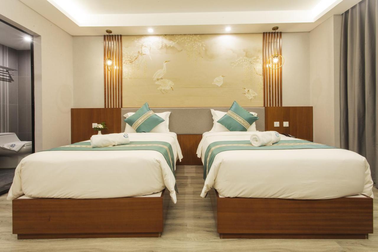 Thapae Twins Hotel Чиангмай Экстерьер фото